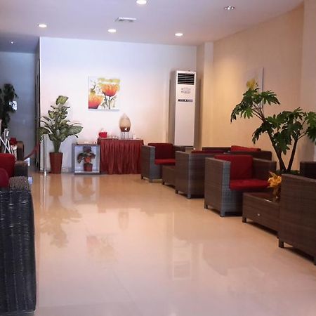 Hotel Matos 자야푸라 외부 사진